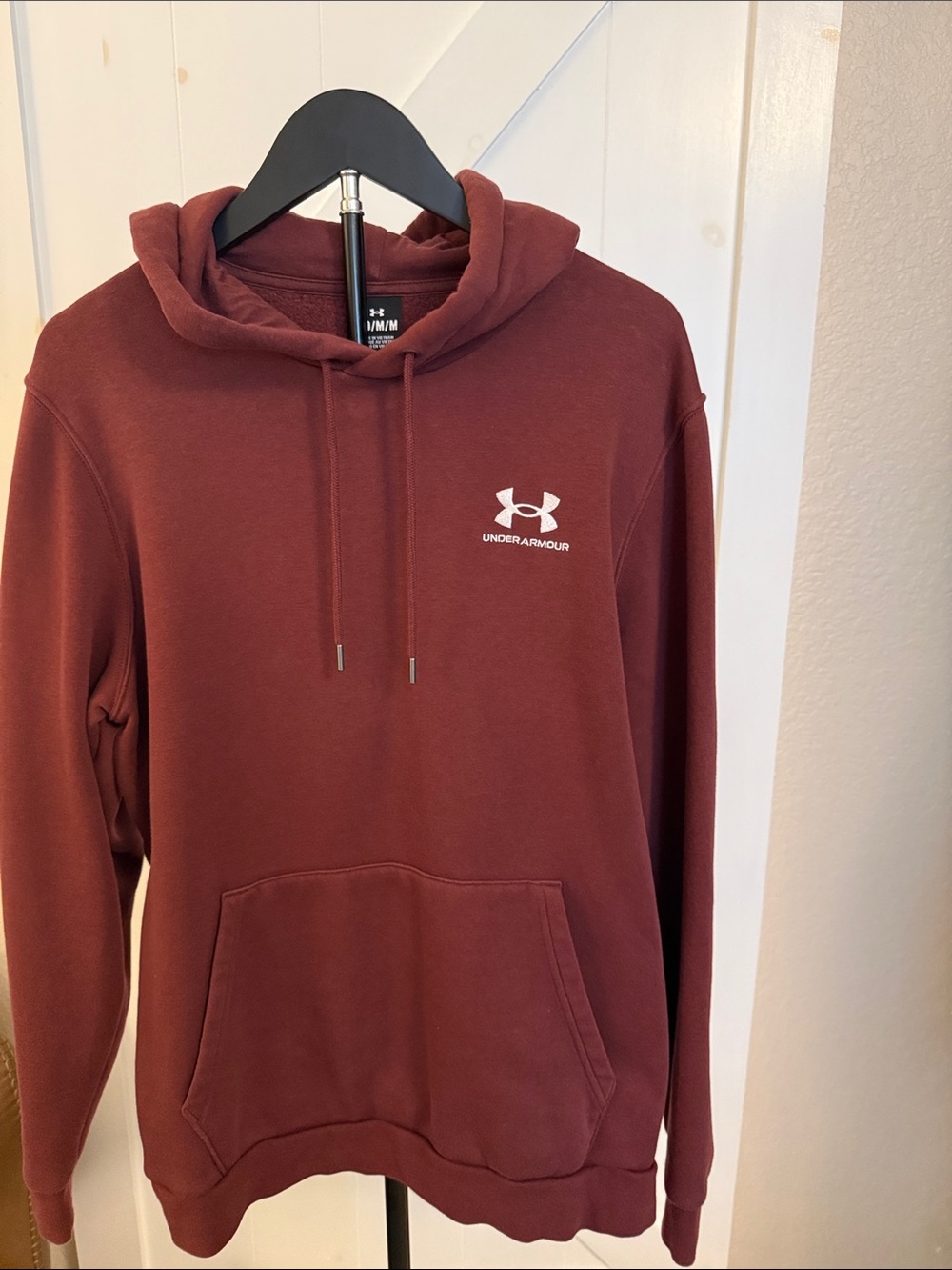 Under Armour Men’s Burgundy Pullover Hoodie